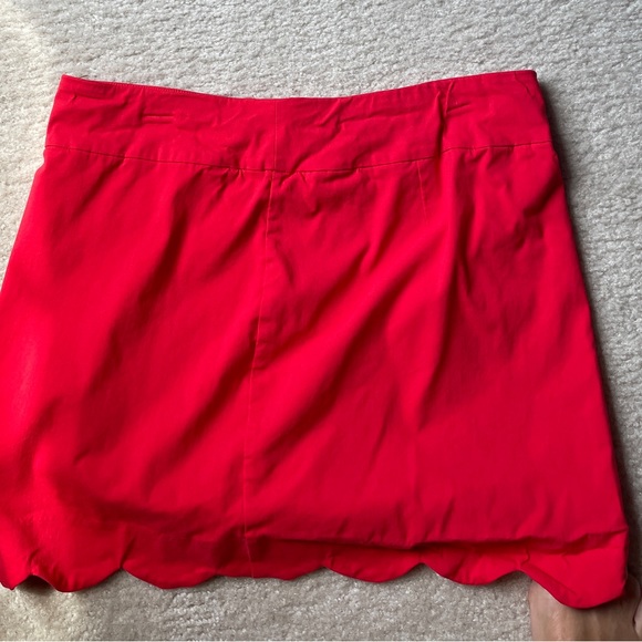 Red Hope & Harlow size 12 skort, with shorts underneath. Size 12. Scalloped hem. - Picture 2 of 3